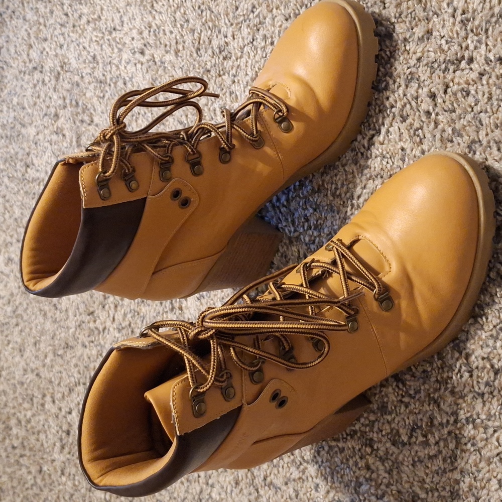 New-Amaravali Ankle Chunky Heel Lace Up Boot Sz 9 Womens